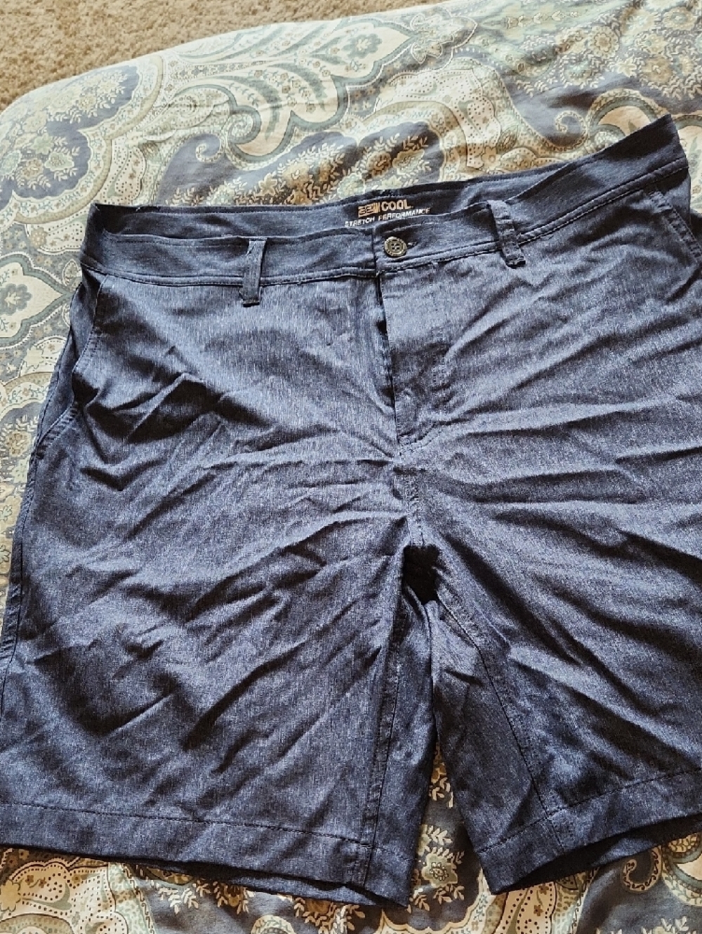 Lot Of 3 Pairs Men's Gold Shorts Nike Eddie Bauer 32 Degrees - Picture 6 of 14